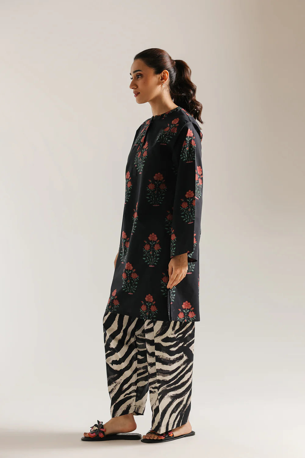 ETHNIC E8490-102-902 2PC