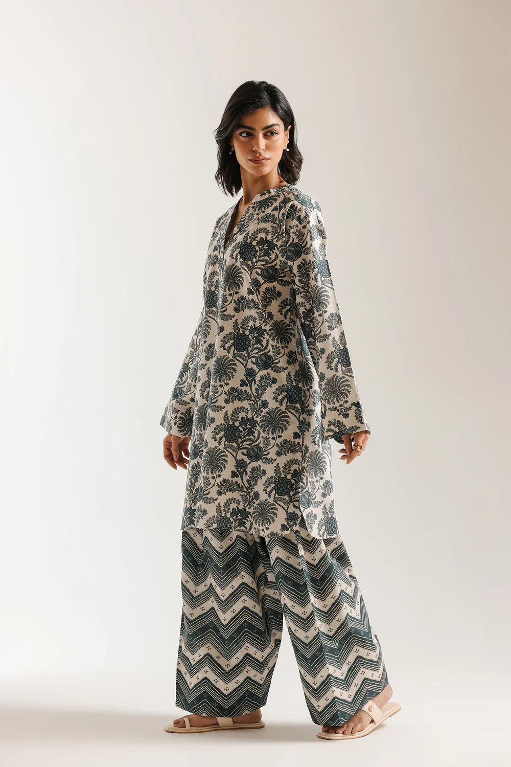 ETHNIC E8491-102-004 2PC