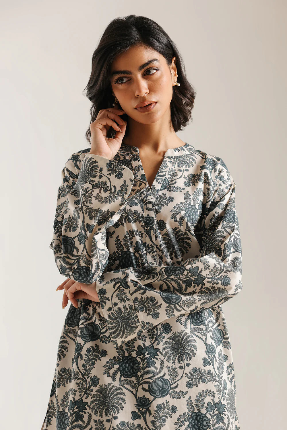 ETHNIC E8491-102-004 2PC