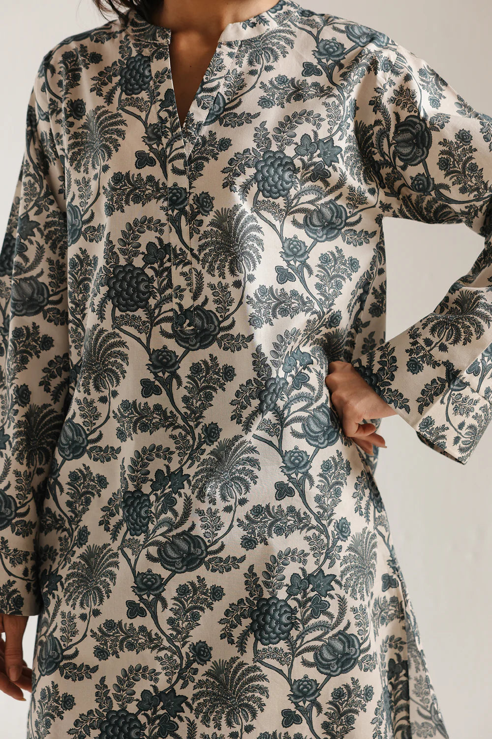 ETHNIC E8491-102-004 2PC