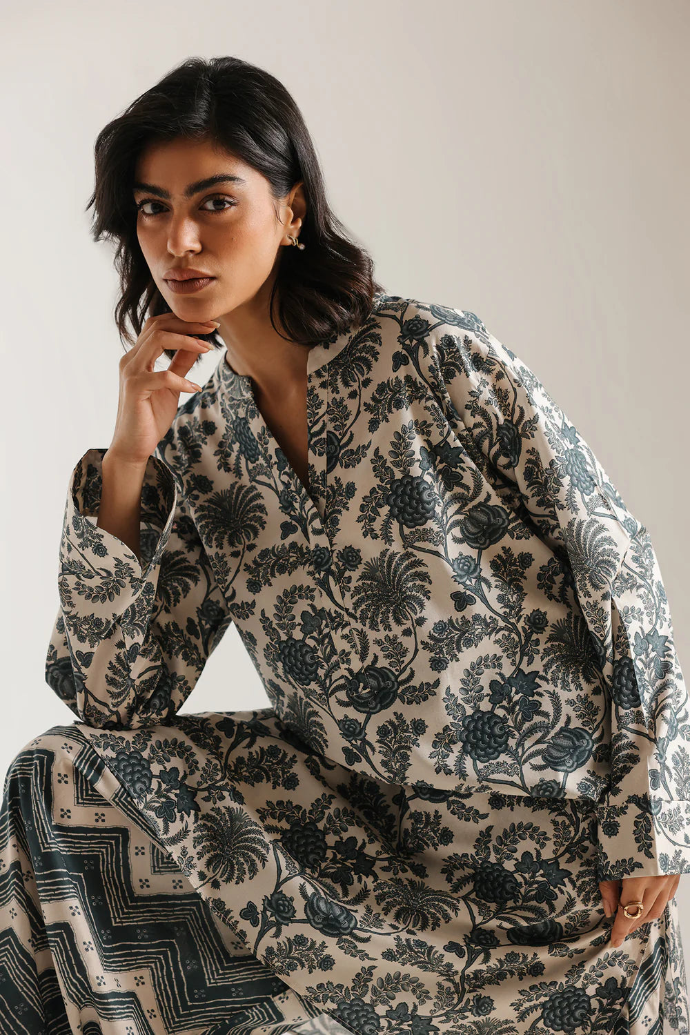 ETHNIC E8491-102-004 2PC