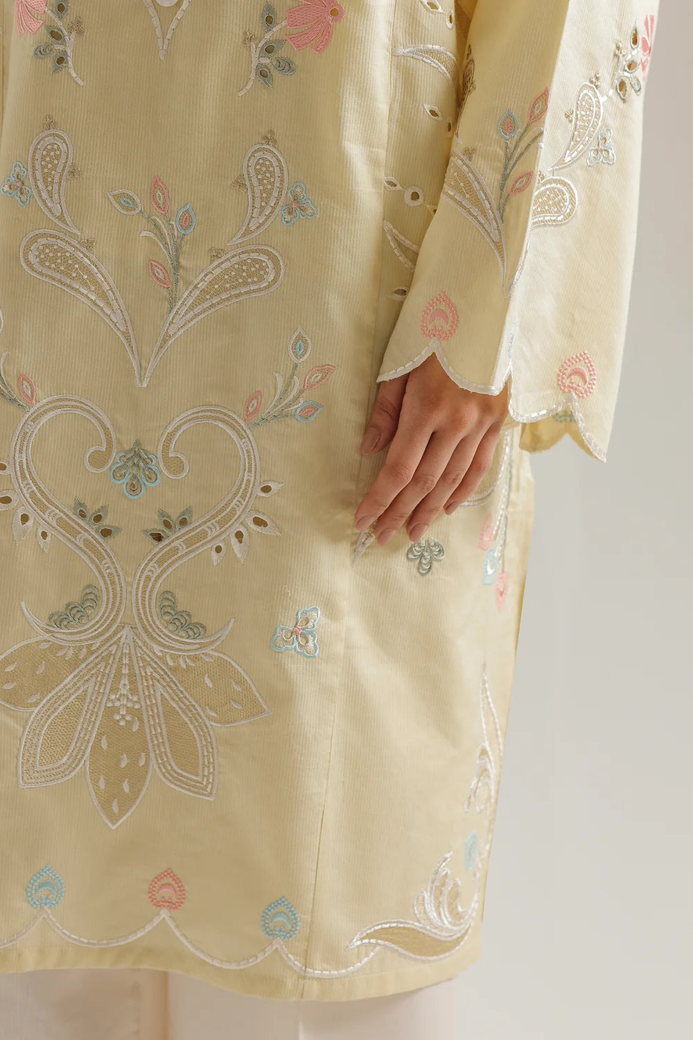 ETHNIC E9235-102-115 2PC
