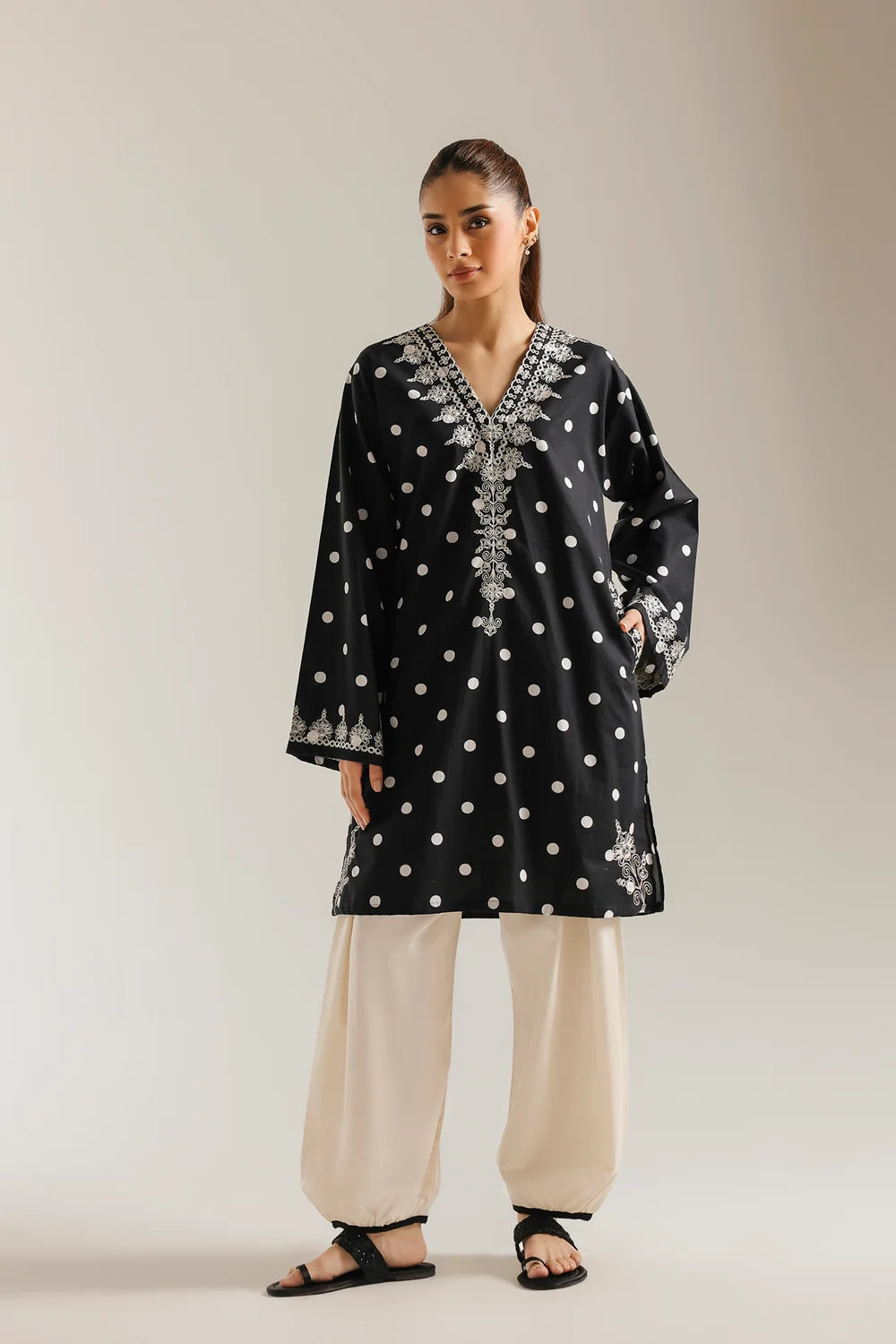 ETHNIC E9329-102-902 2PC