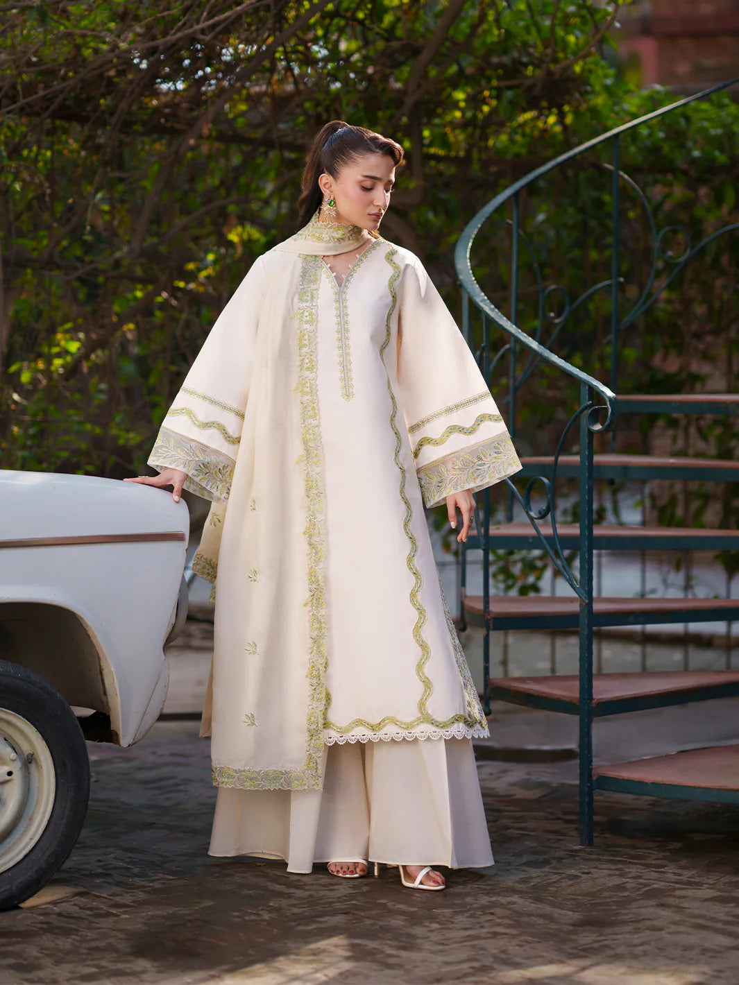 FIONA BY MAHNUR LAWN F-03