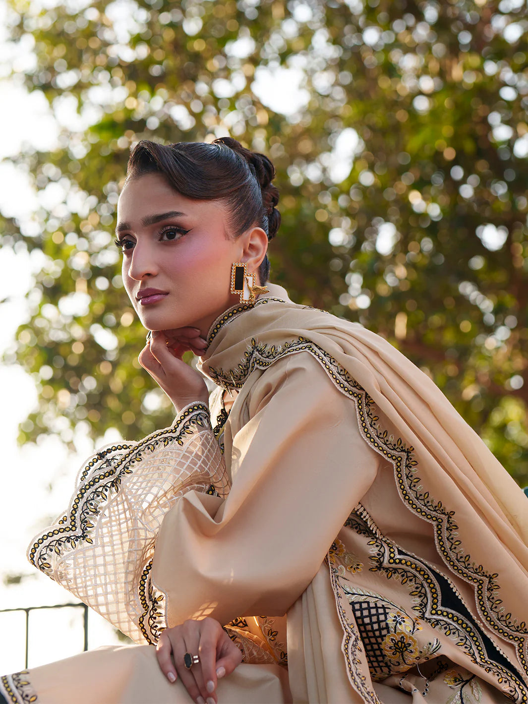 FIONA BY MAHNUR LAWN F-04