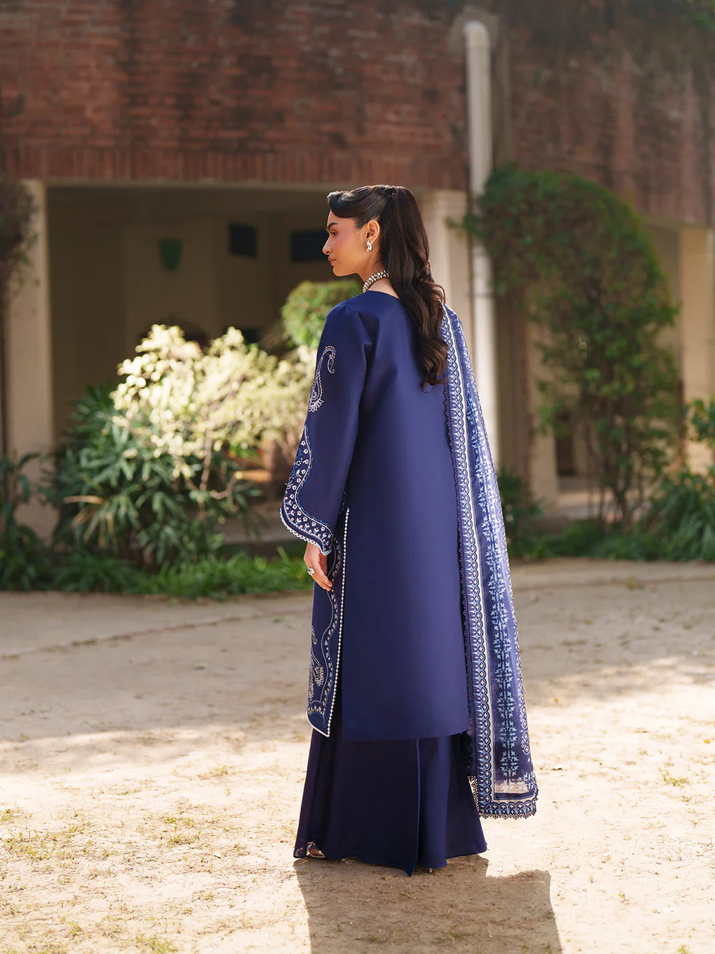 FIONA BY MAHNUR LAWN  F-06