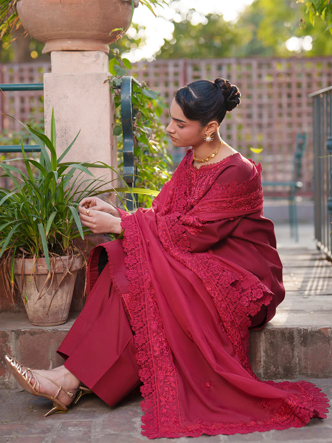 FIONA BY MAHNUR LAWN  F-07