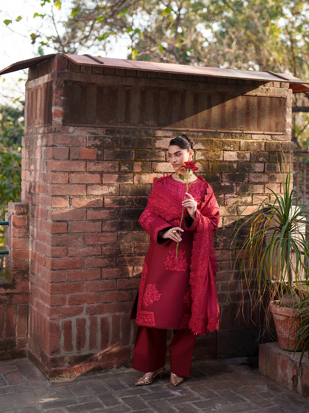 FIONA BY MAHNUR LAWN  F-07