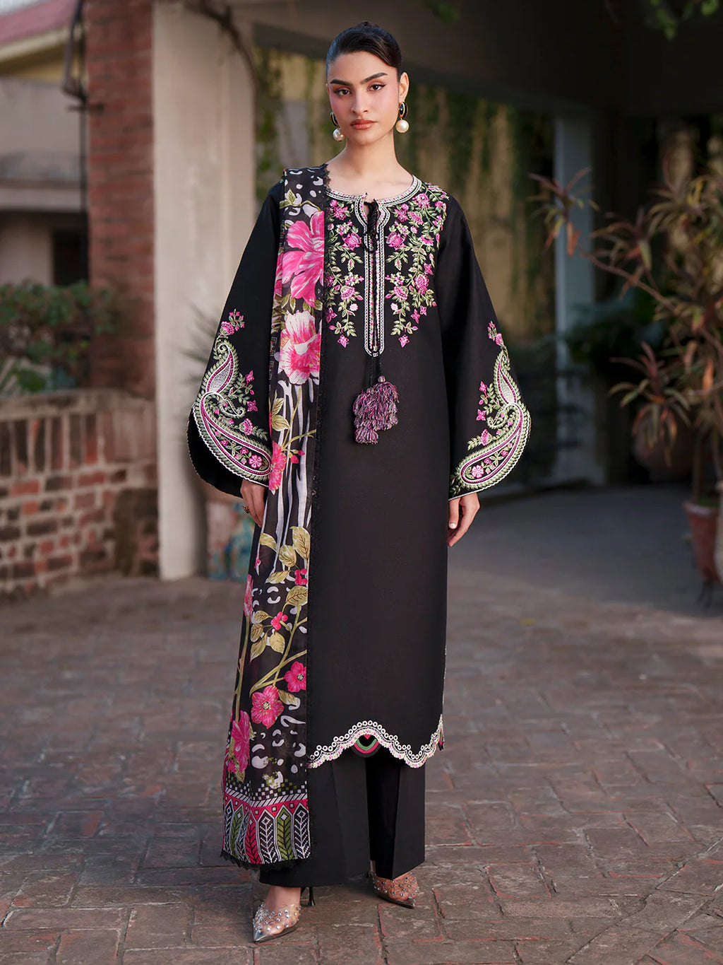 FIONA BY MAHNUR LAWN  F-09