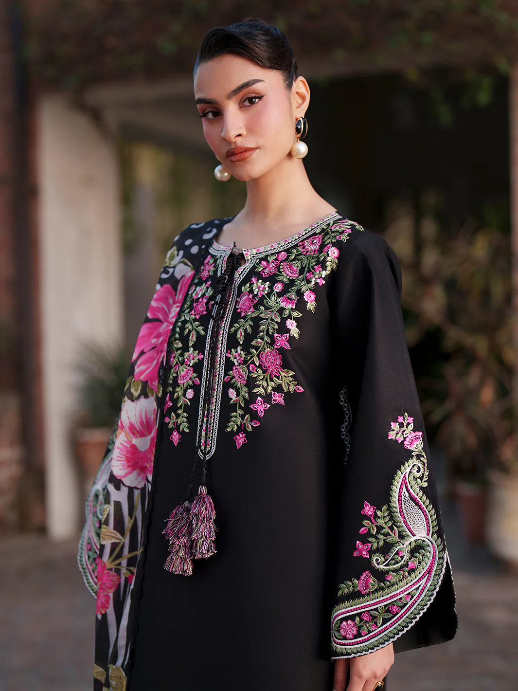 FIONA BY MAHNUR LAWN  F-09