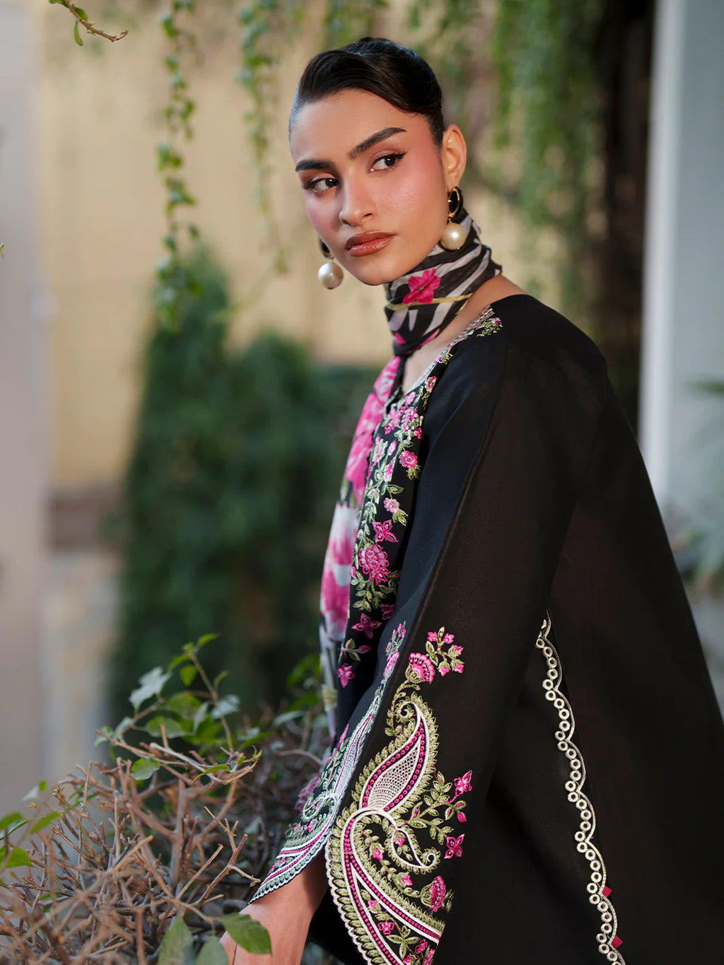 FIONA BY MAHNUR LAWN  F-09