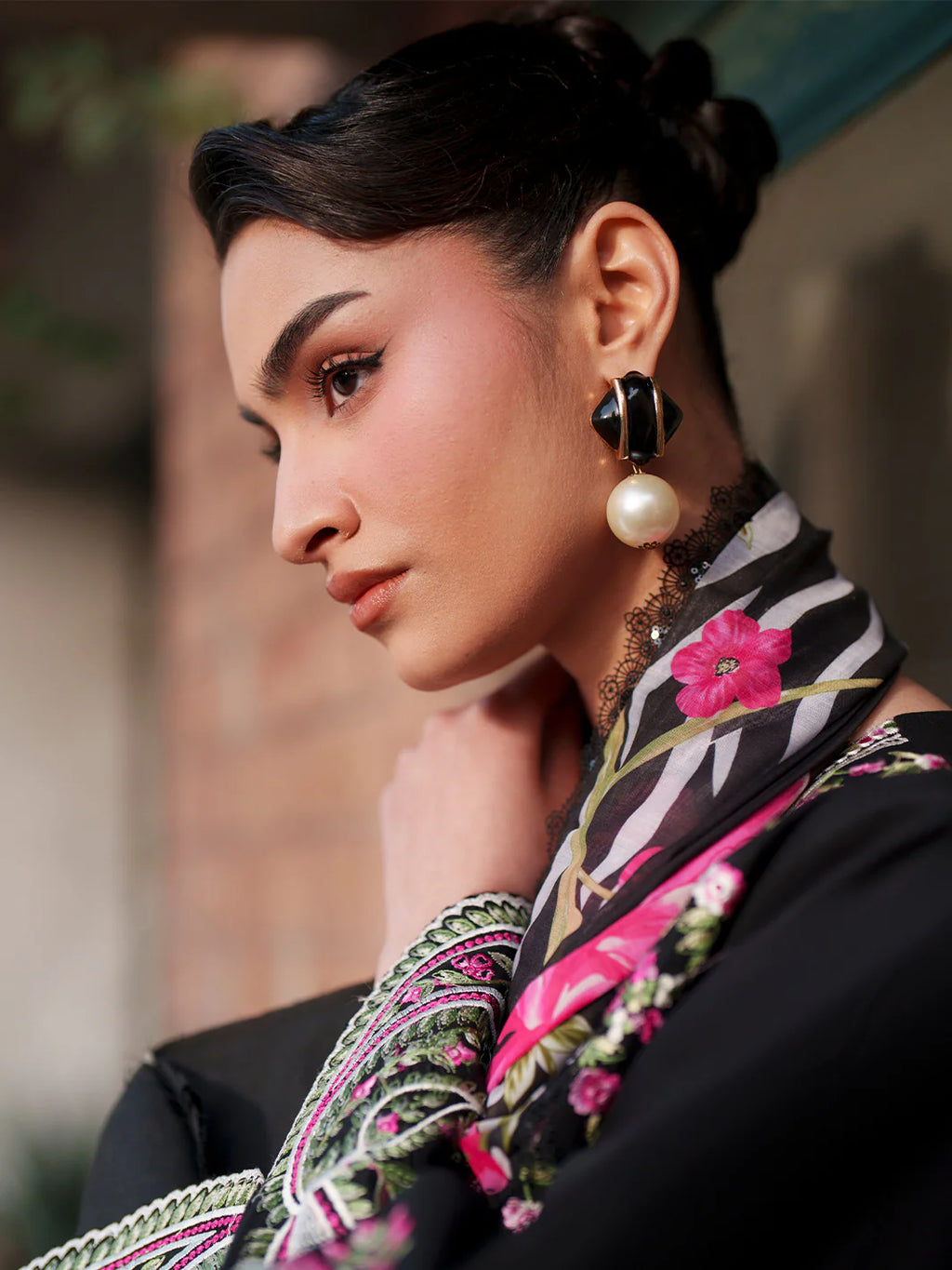 FIONA BY MAHNUR LAWN  F-09