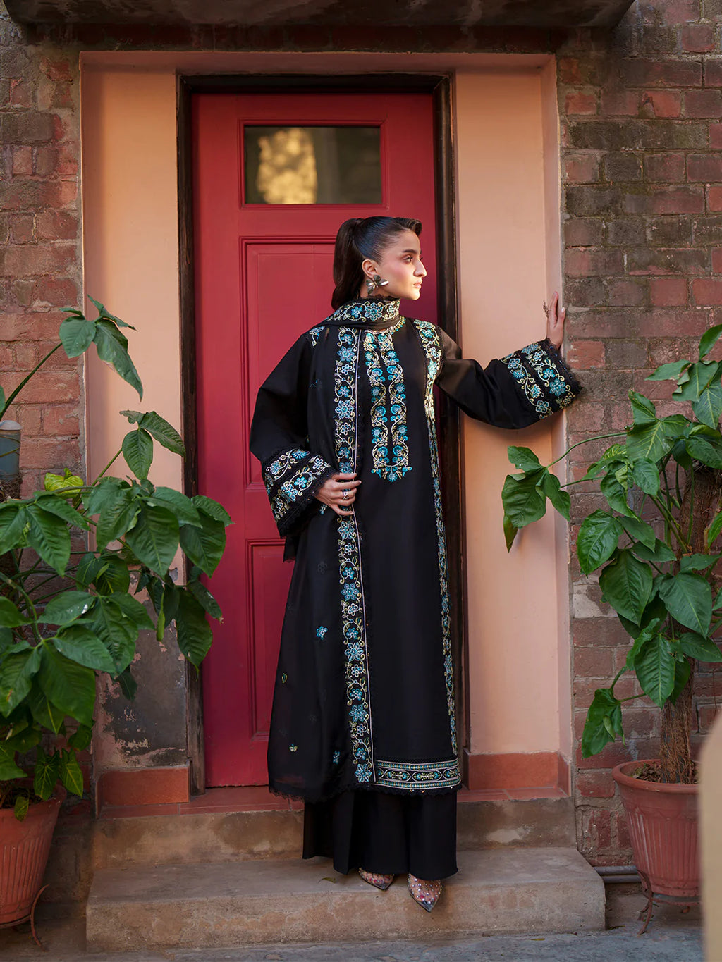 FIONA BY MAHNUR LAWN F-11