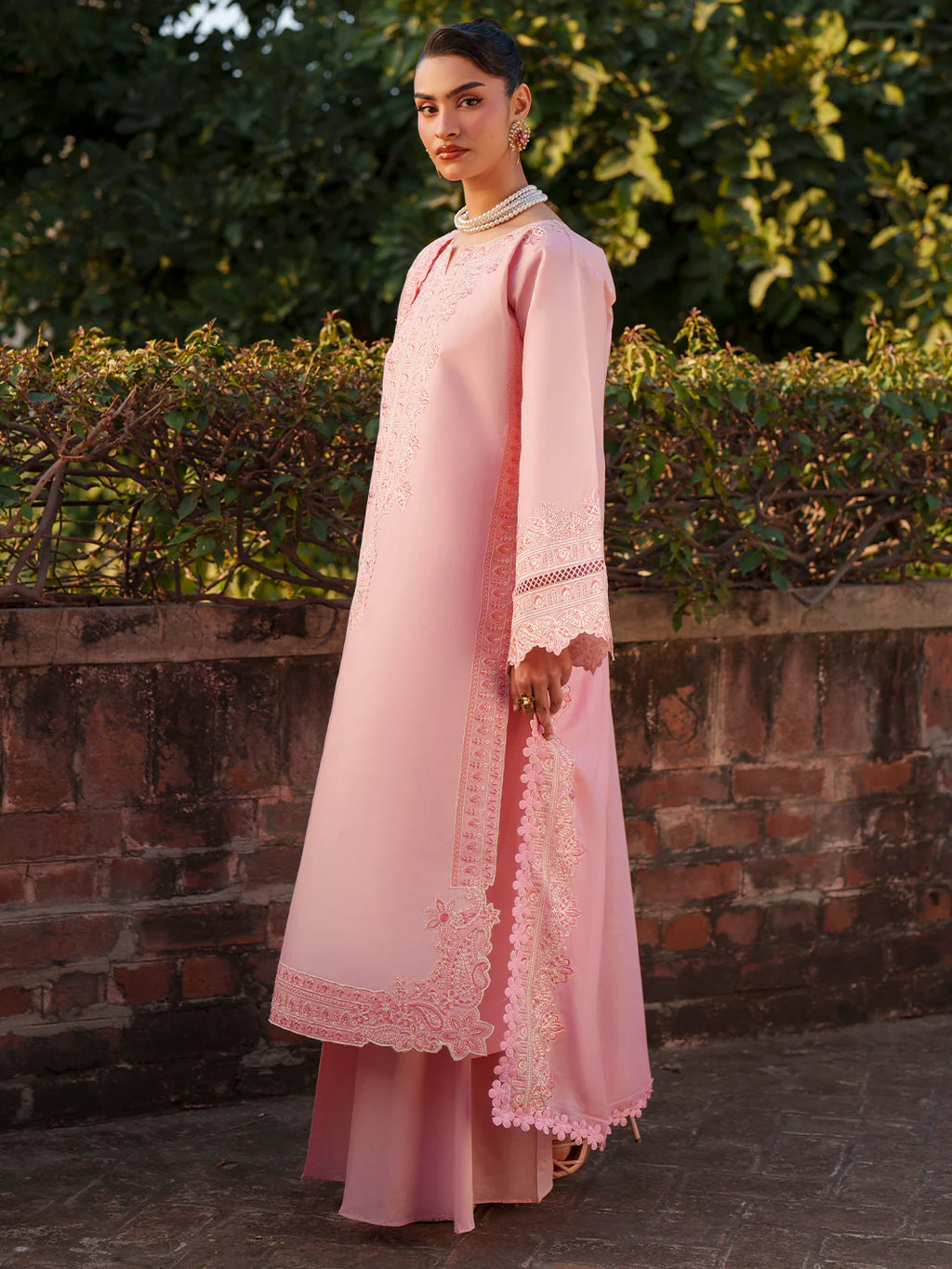 FIONA BY MAHNUR LAWN  F-13