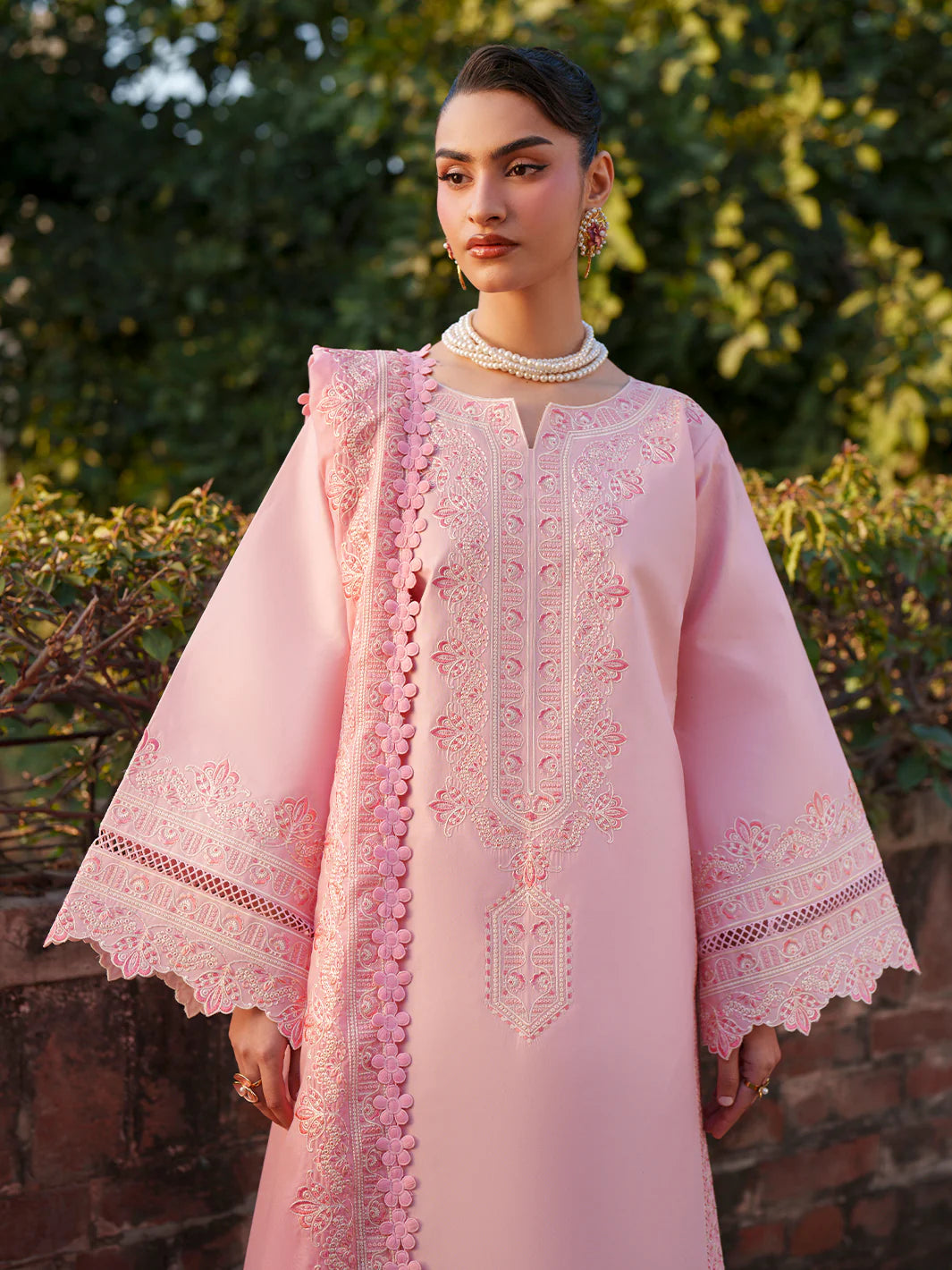 FIONA BY MAHNUR LAWN  F-13