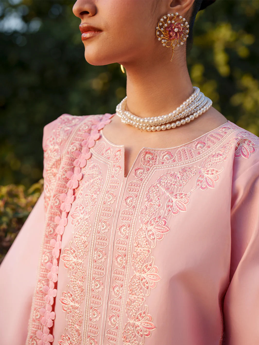 FIONA BY MAHNUR LAWN  F-13