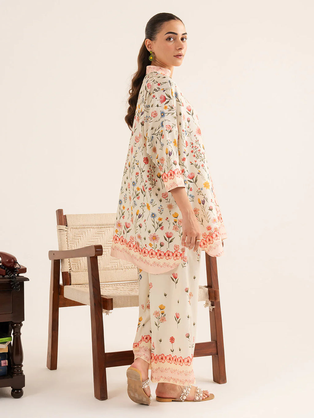 FAIZA FAISAL  ROUX 2PC