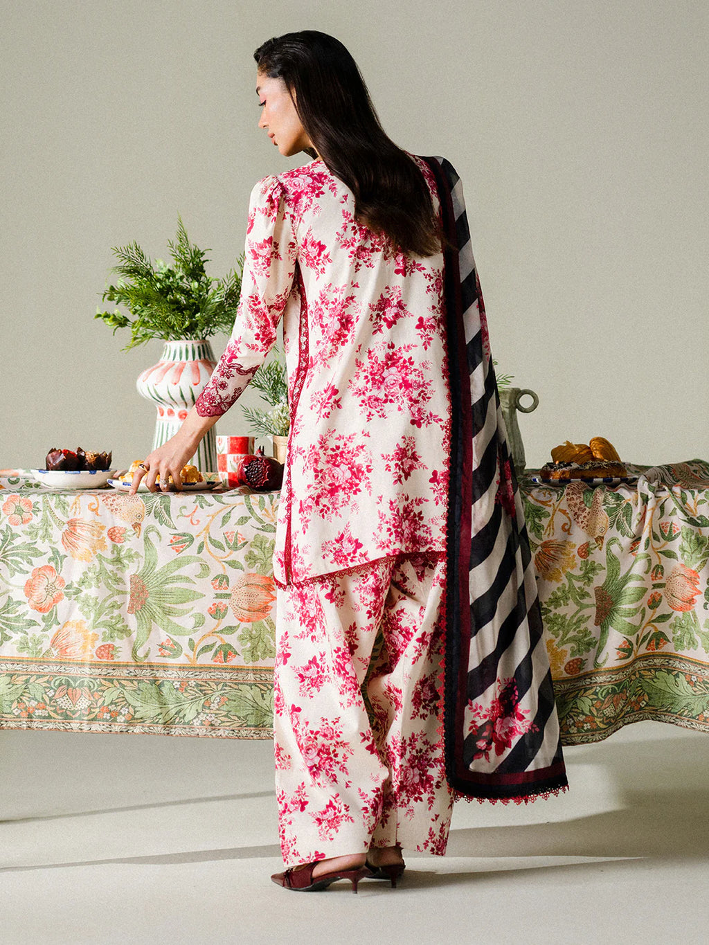 FAIZA FAISAL FNF PRINTS ROSE REVERIE