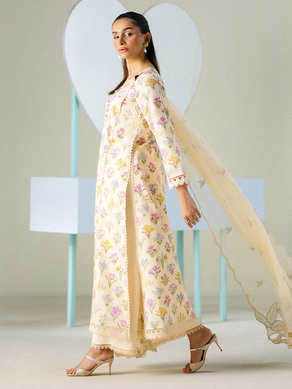 FAIZA FAISAL FNF PRINTS BUTTERCUP BLOOM