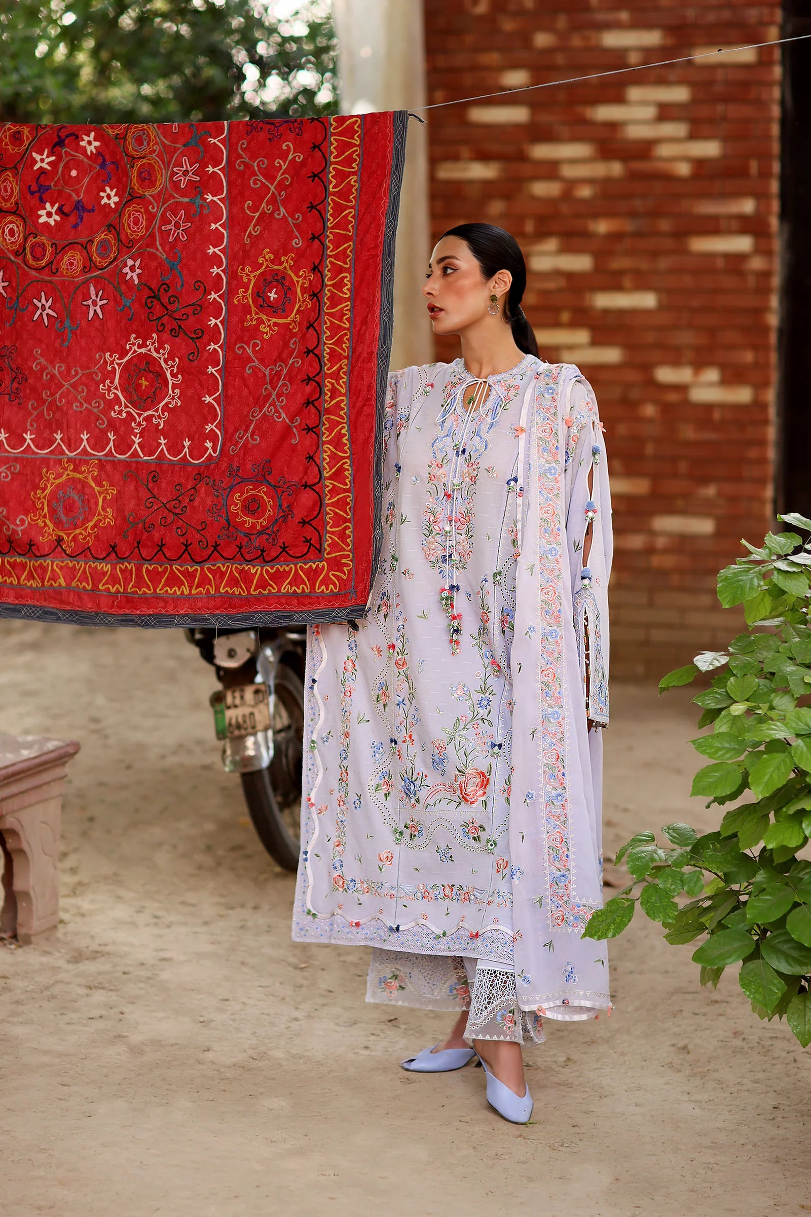 STITCHED BY CC ZAHA WILDFLOWER FESTIVE LAWN ZF26-11 3PC