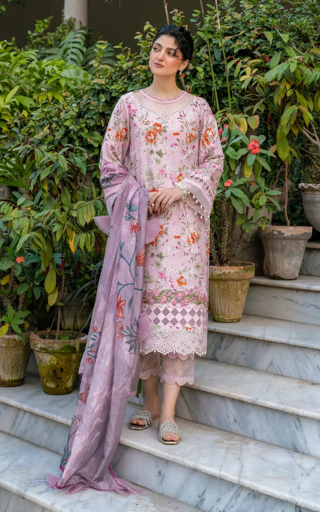 ASIFA&NABEEL GULKARI GKL-09
