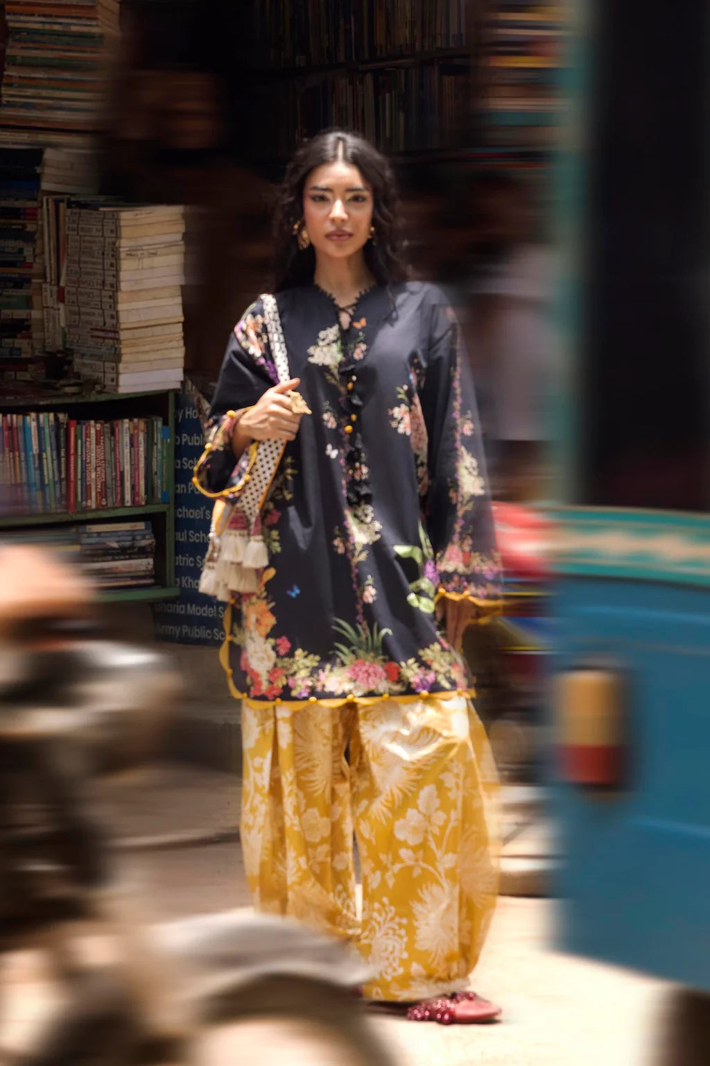 SANA SAFINAZ MAHAY D-05B 2PC