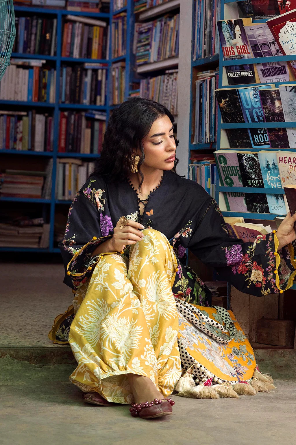 SANA SAFINAZ MAHAY D-05B 2PC