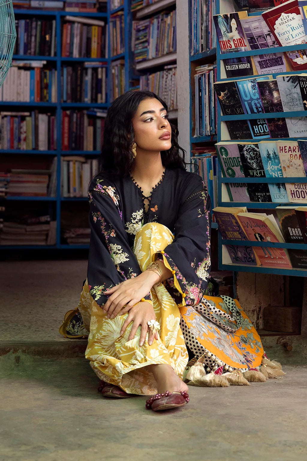 SANA SAFINAZ MAHAY D-05B 2PC
