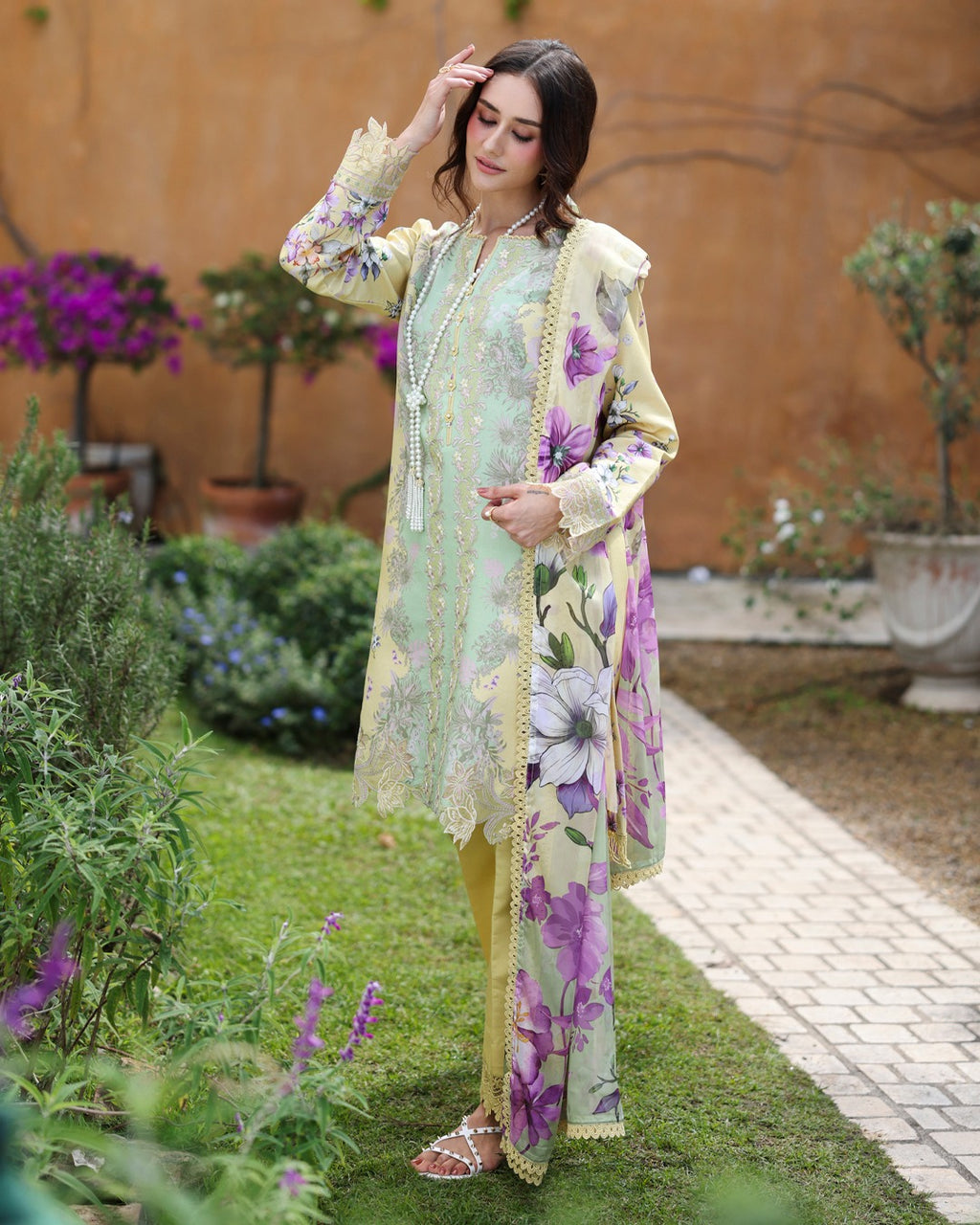 RANG RASIYA LIFESTYLE HAZEL