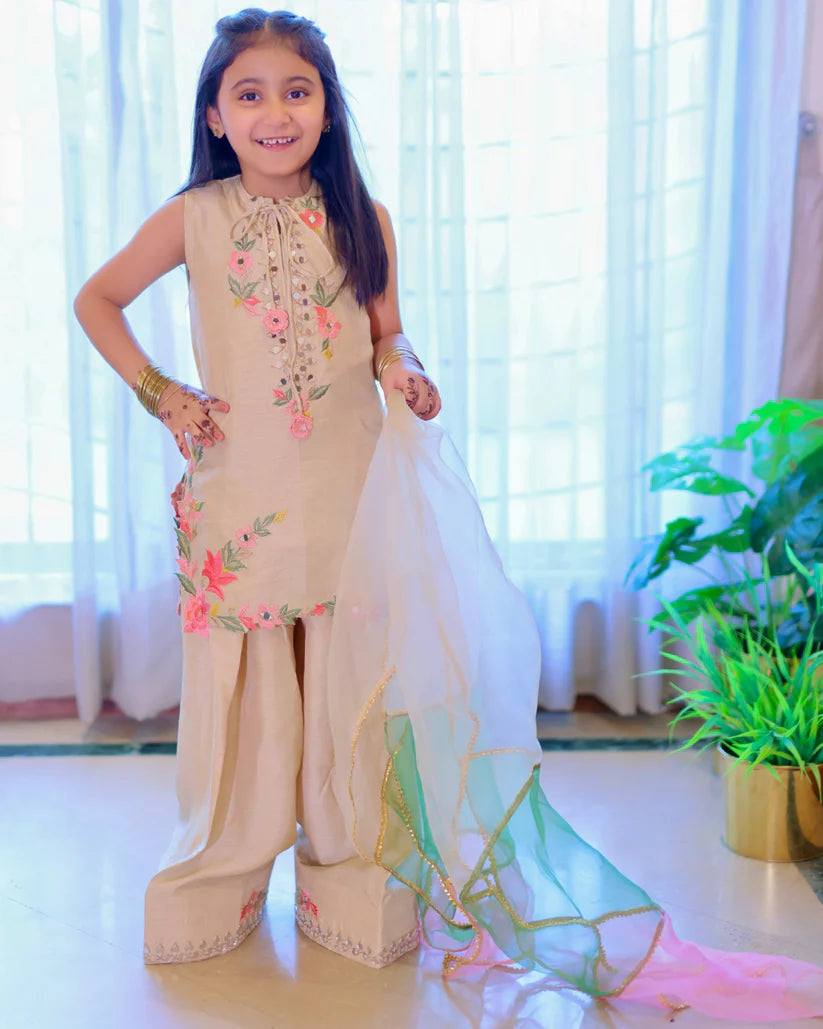 ASNA SHAHID KIDS GOLDEN AURA JUNIOR 3PC