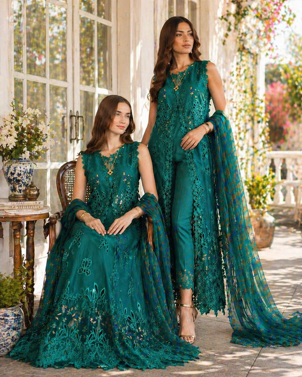 NOOR BY SAADIA ASAD LUXE CHIKANKARI D-01