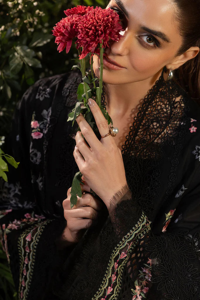 SOBIA NAZIR LUXURY LAWN D-014B