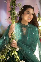 SOBIA NAZIR LUXURY LAWN D-015B