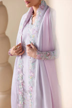 AZURE LUXURY LAWN LILY MEADOW