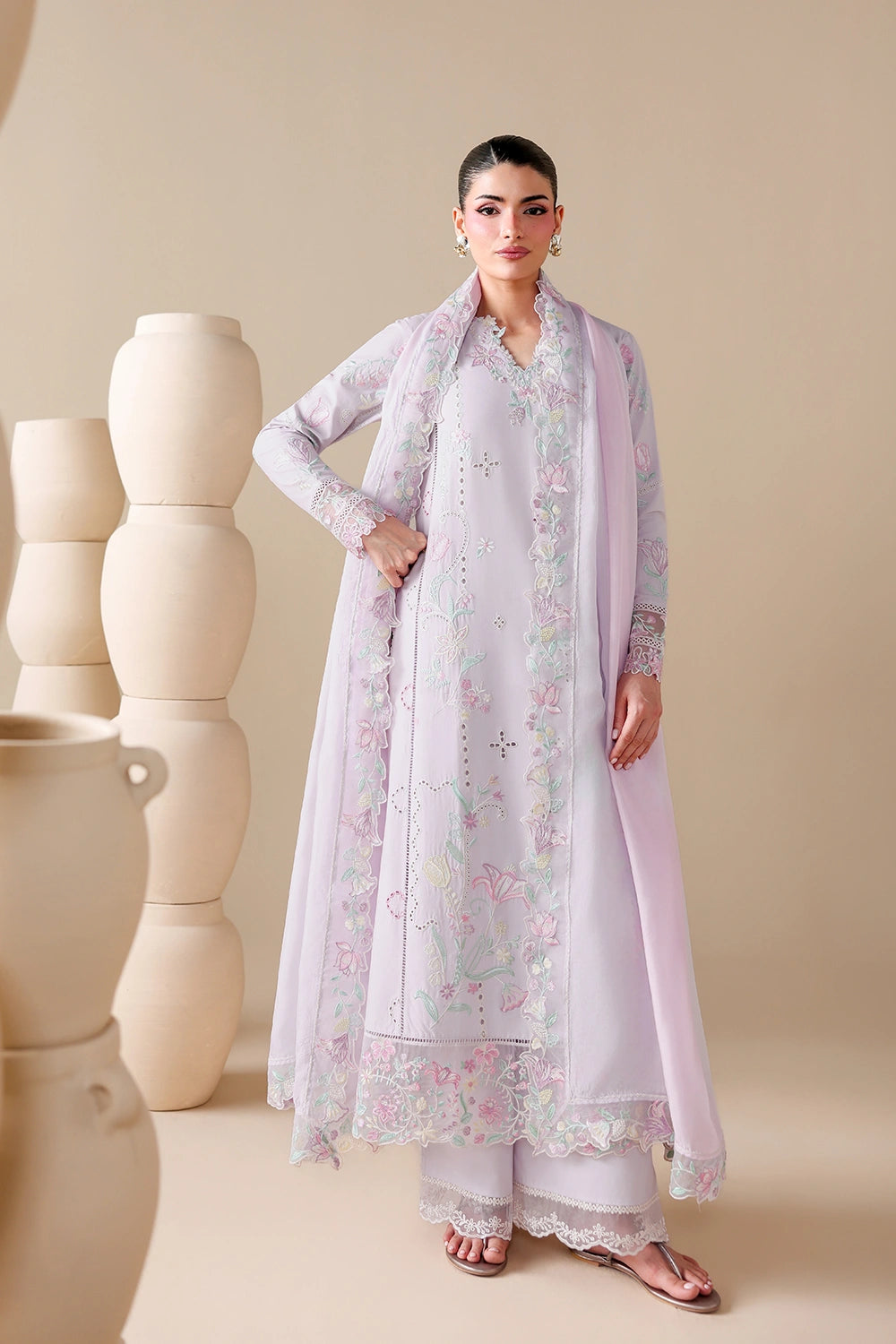 AZURE LUXURY LAWN LILY MEADOW
