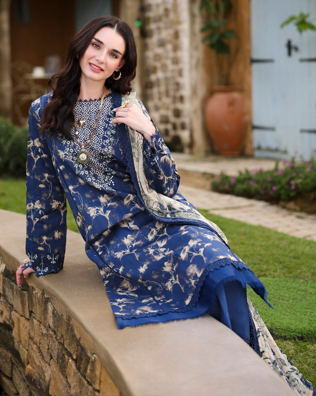 RANG RASIYA LIFESTYLE CHARLOTTE