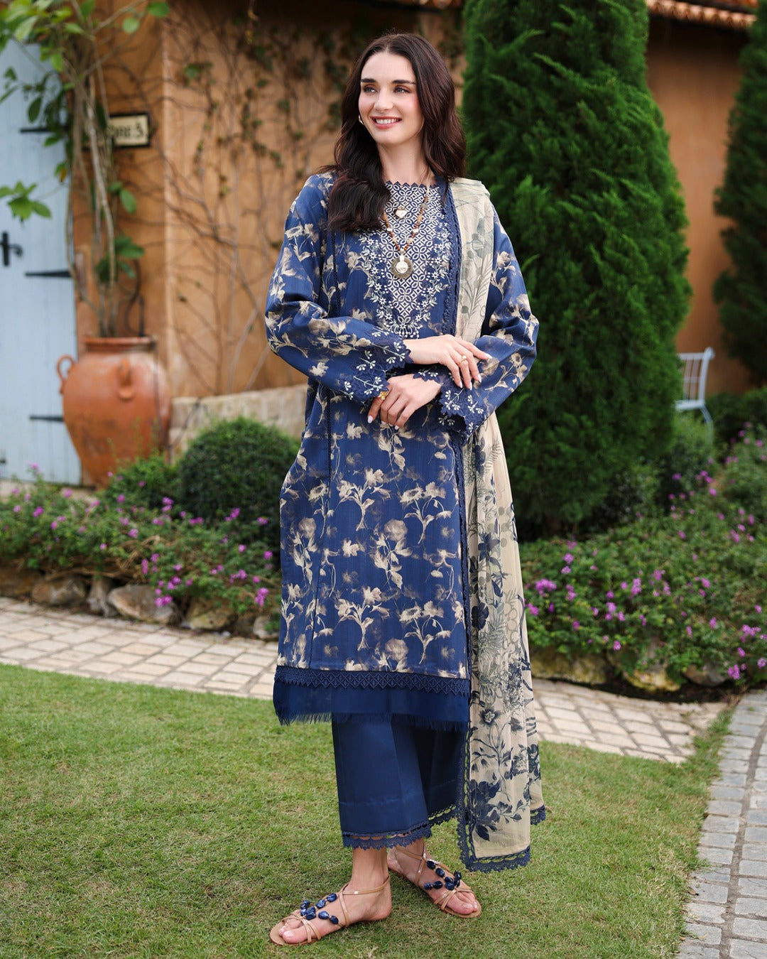 RANG RASIYA LIFESTYLE CHARLOTTE