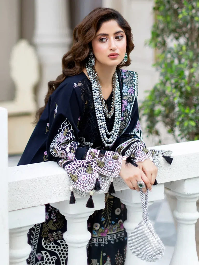 MAHNUR SOPHIE LILA