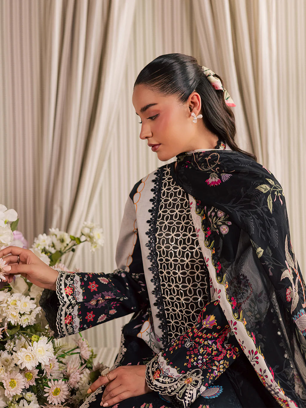 MAHNUR JAHAAN LAWN MJ-01