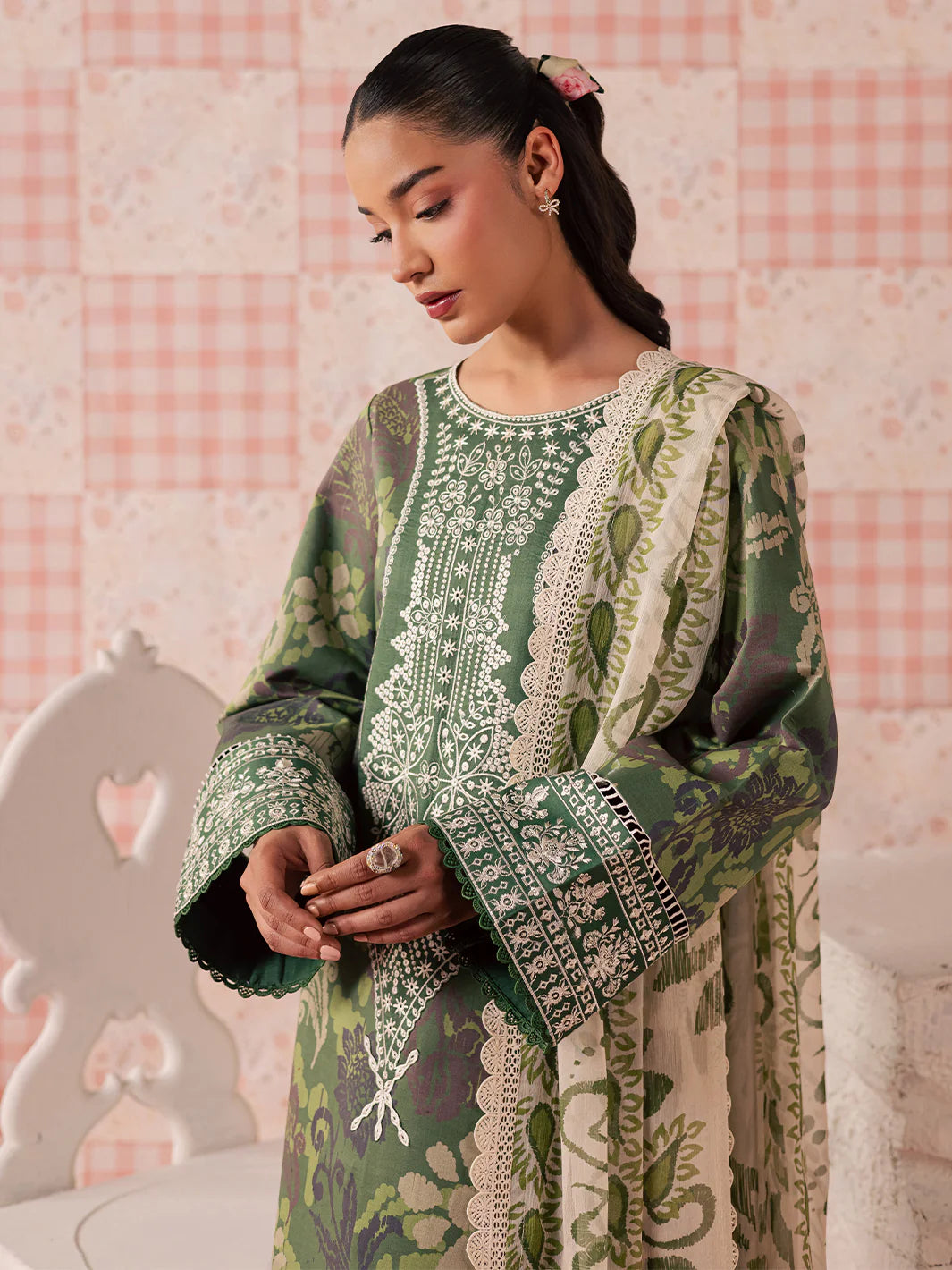 MAHNUR JAHAAN LAWN MJ-06