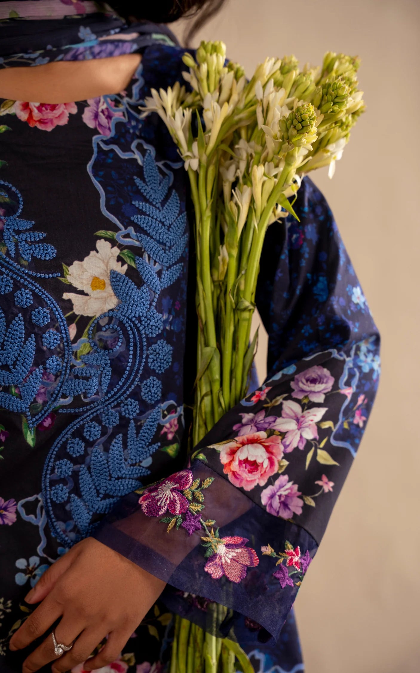 ASIFA NABEEL MERAKI LAWN MSSL-04