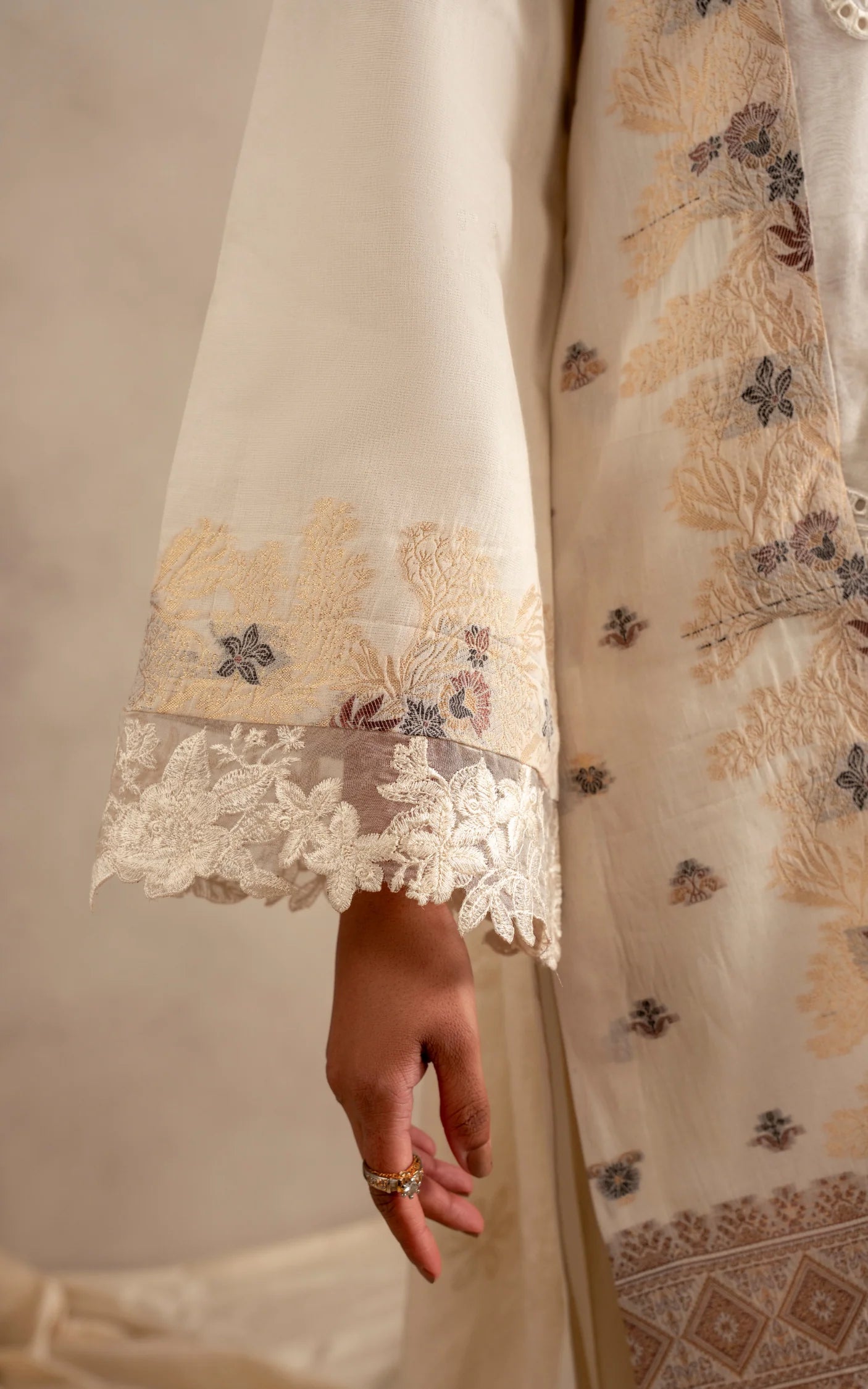 ASIFA NABEEL MERAKI LAWN MSSL-09