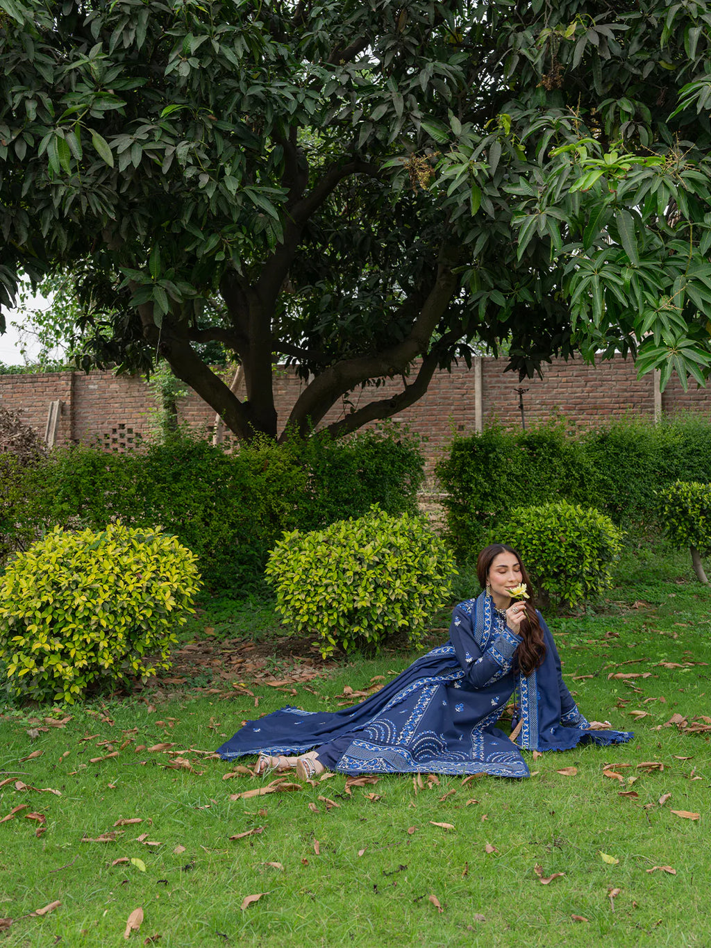 MAHNUR AMAYA LAWN MU-01