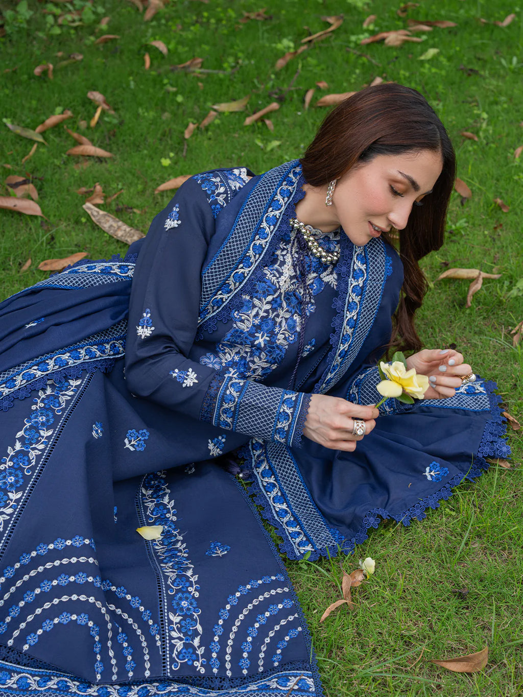 MAHNUR AMAYA LAWN MU-01