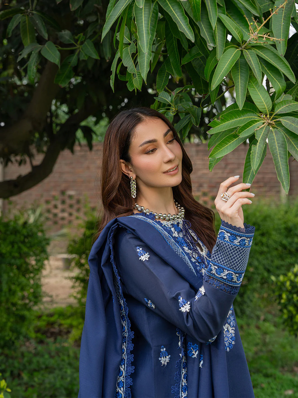 MAHNUR AMAYA LAWN MU-01