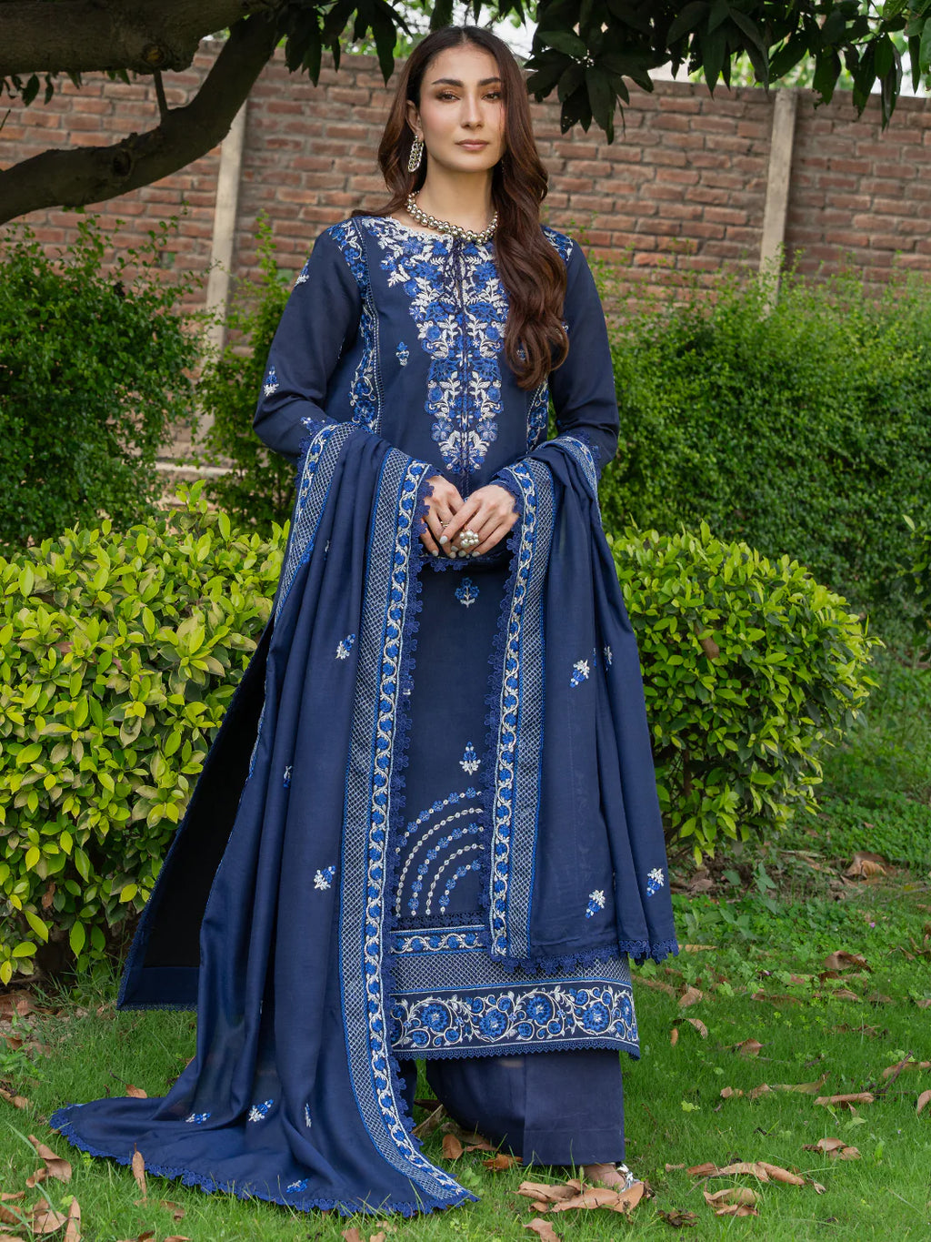 MAHNUR AMAYA LAWN MU-01