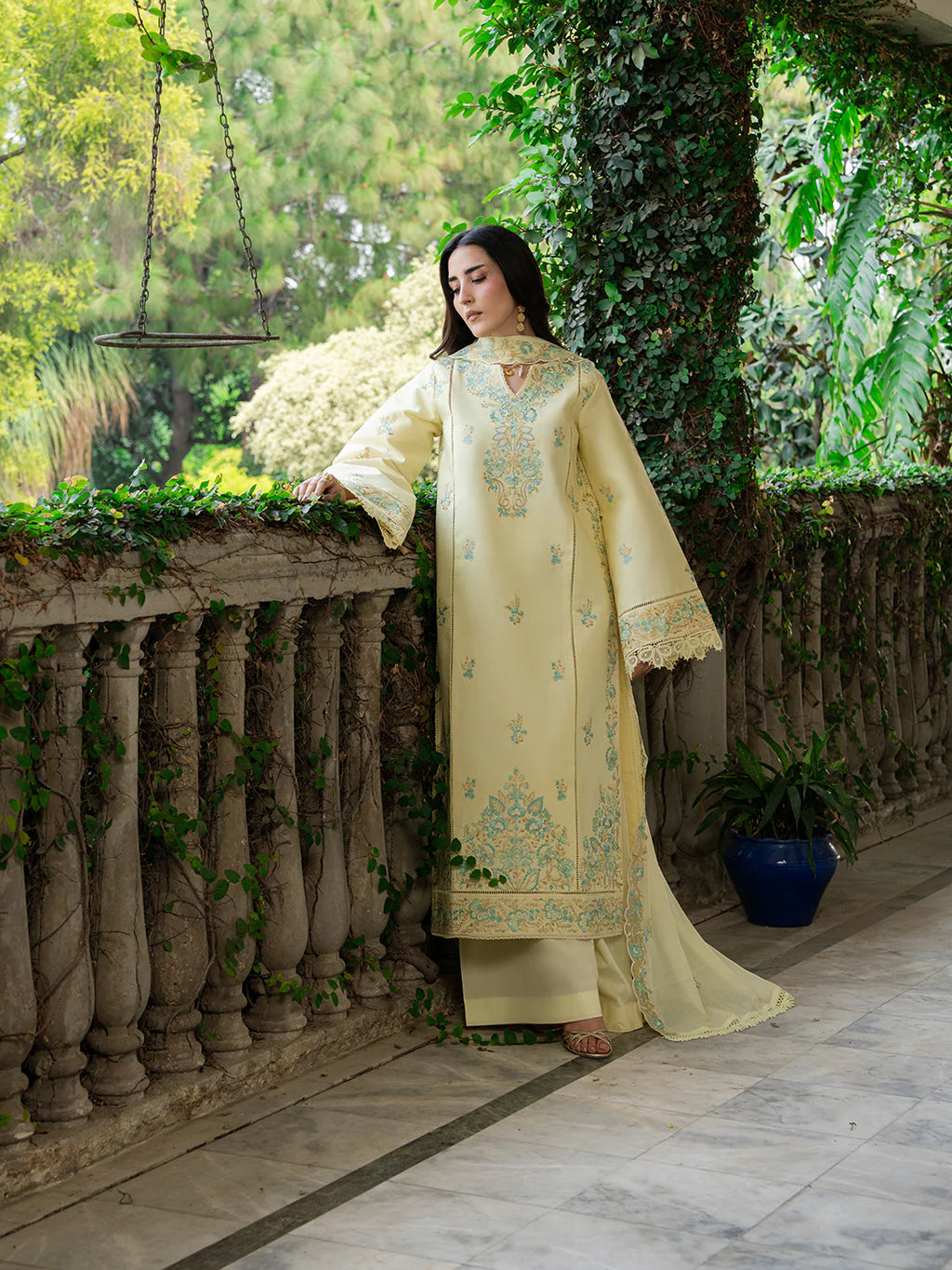 MAHNUR AMAYA LAWN MU-02