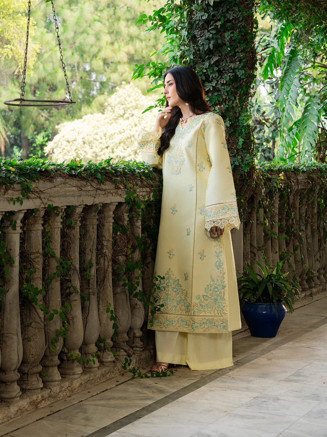 MAHNUR AMAYA LAWN MU-02