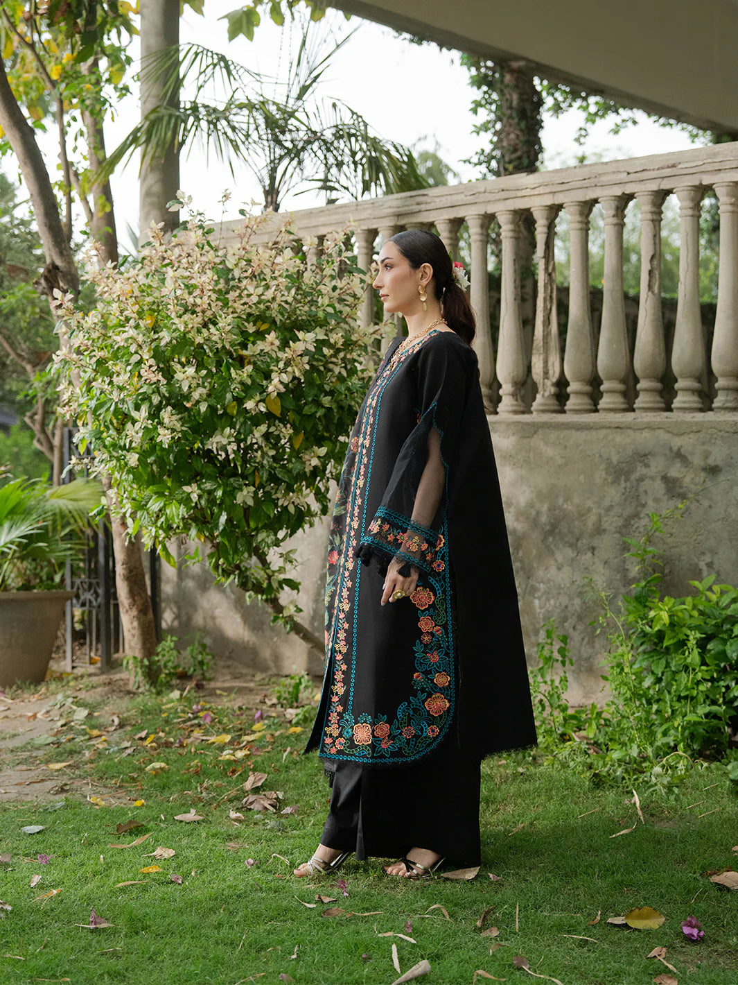 MAHNUR AMAYA LAWN MU-06