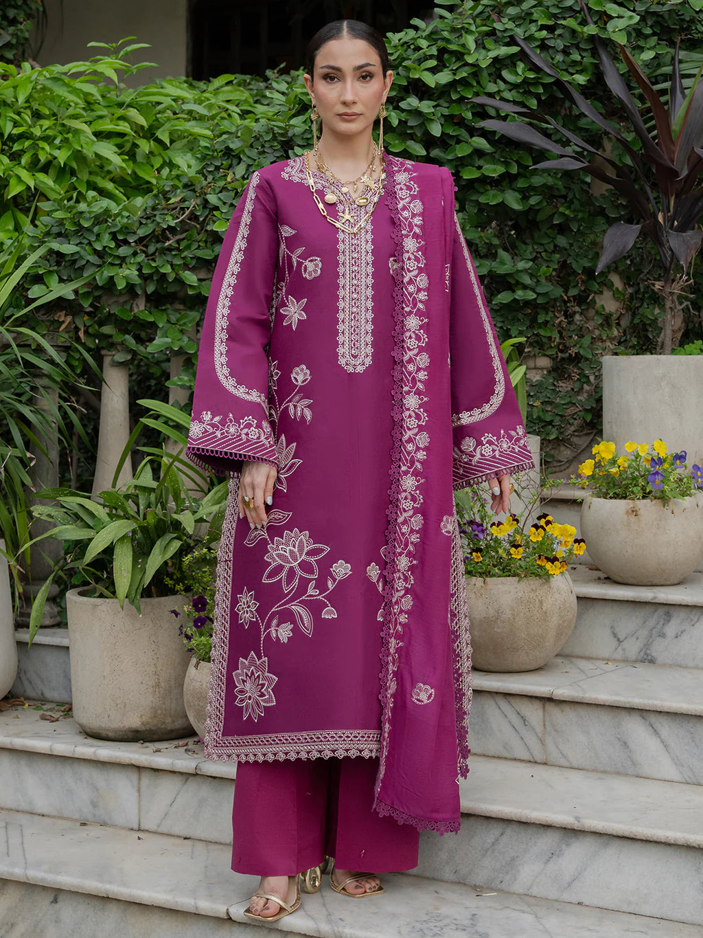 STITCHED BY CC MAHNUR AMAYA LAWN MU-10 3PC
